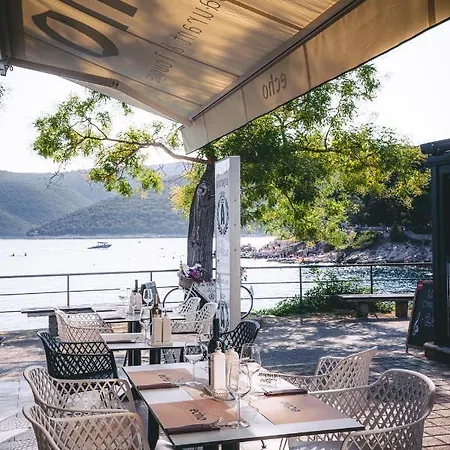 Echo Boutique Hotel 4*